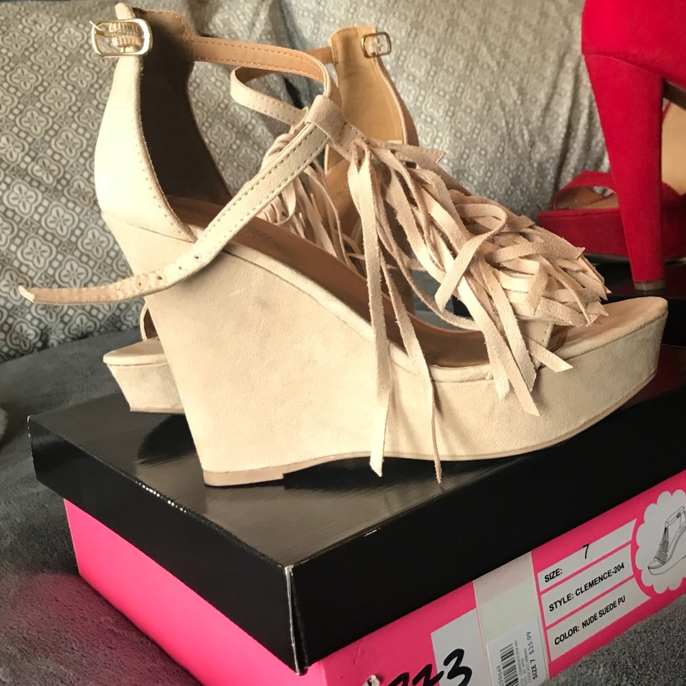 Size 7 wedges